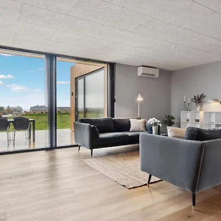 Feriehus Stunning In With Sauna